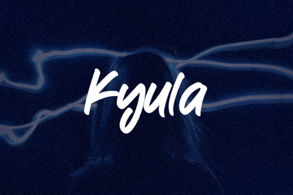 Kyula: A Script Amp Font That Elevates Fashion Campaigns with Style